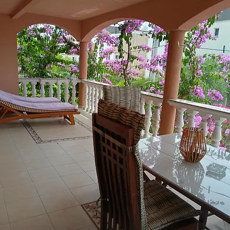 In With Terrace, Air Conditioning, Wi-fi, Dishwasher Apartment *