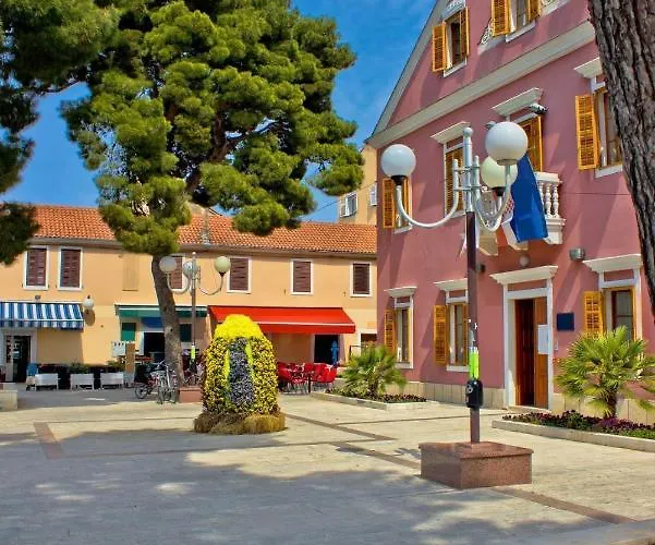 Apartmán In With Terrace, Air Conditioning, Wi-fi, Dishwasher *