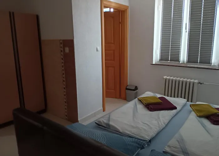 Apartmán In With Terrace, Air Conditioning, Wi-fi, Dishwasher